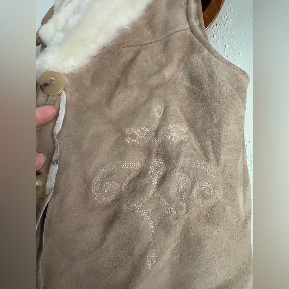 Double D Ranch Tan Suede Vest Size Small - Picture 5 of 11